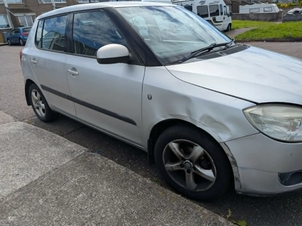 Skoda Fabia 2008 - Image 2