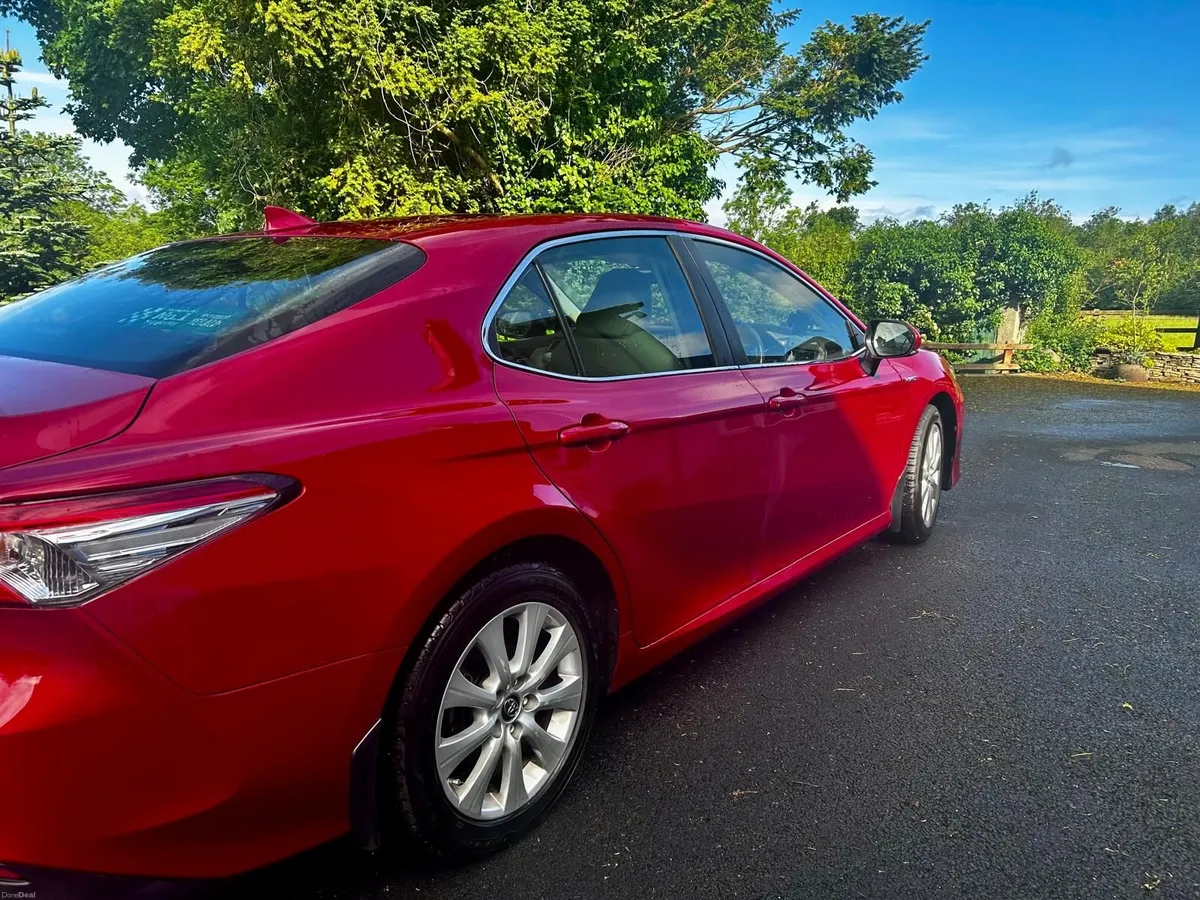 Toyota Camry 2020 - Image 4
