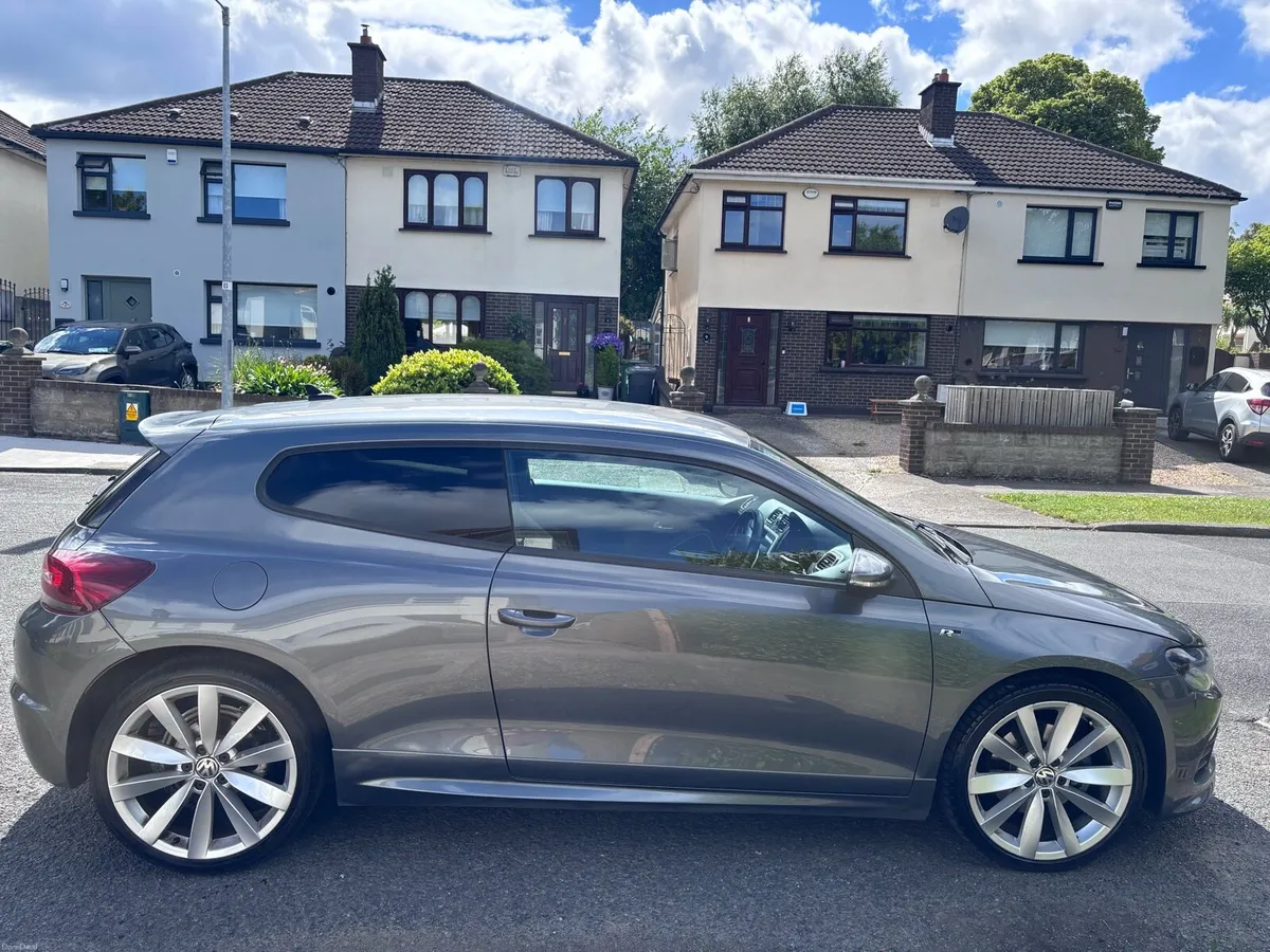 Volkswagen Scirocco 2.0L tsi - Image 1