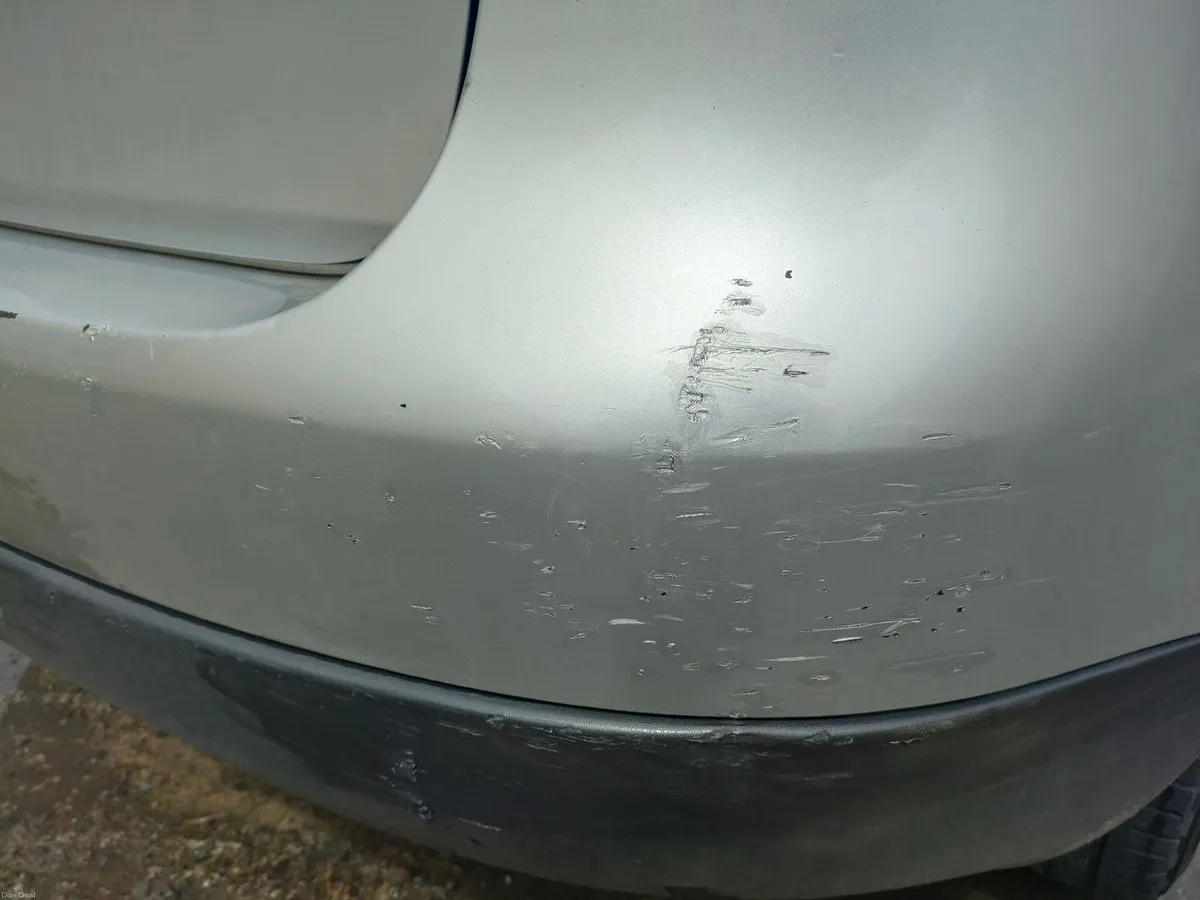 Volkswagen Golf 2005 - Image 1