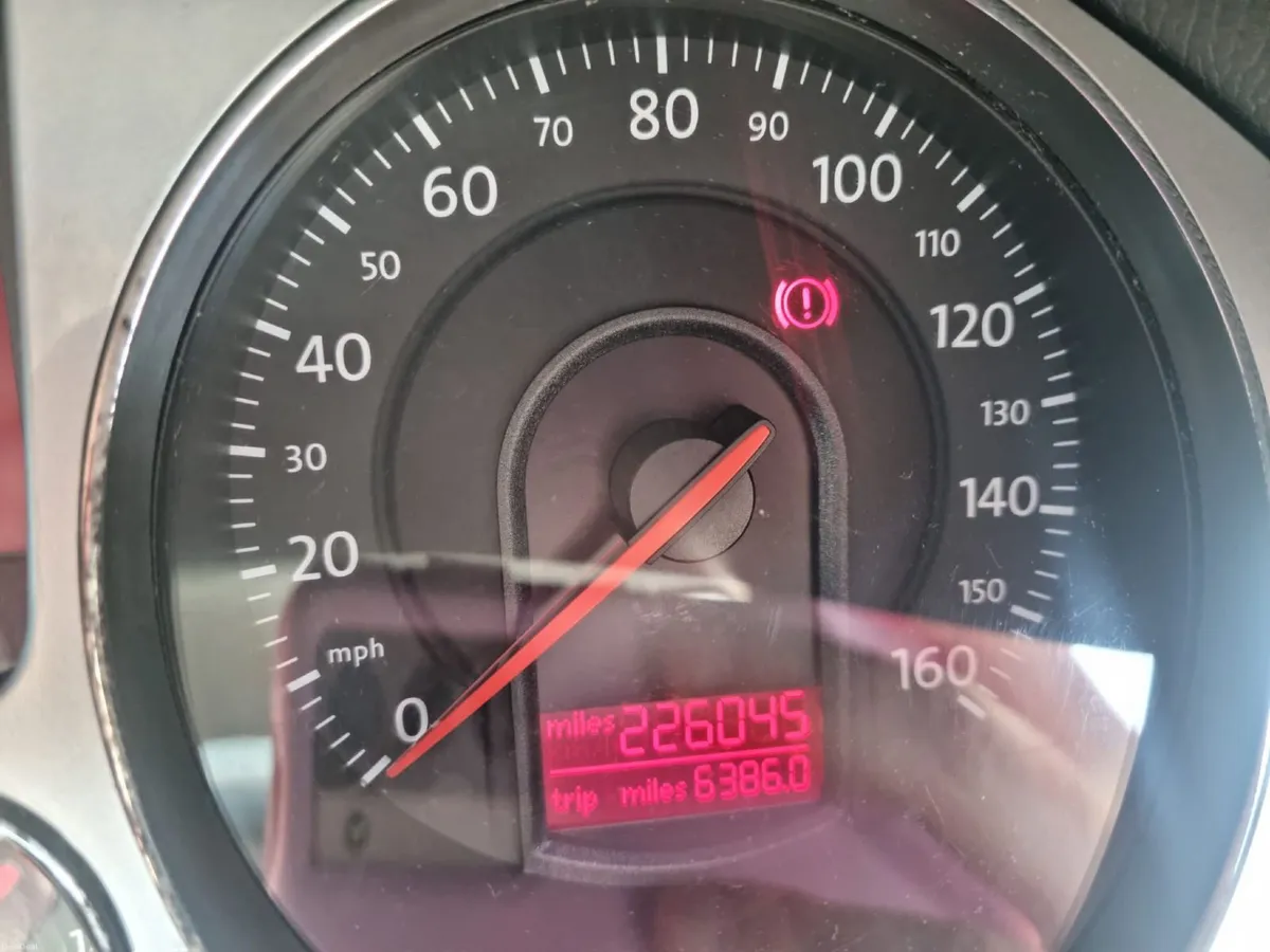 Volkswagen Passat 2008 - Image 5