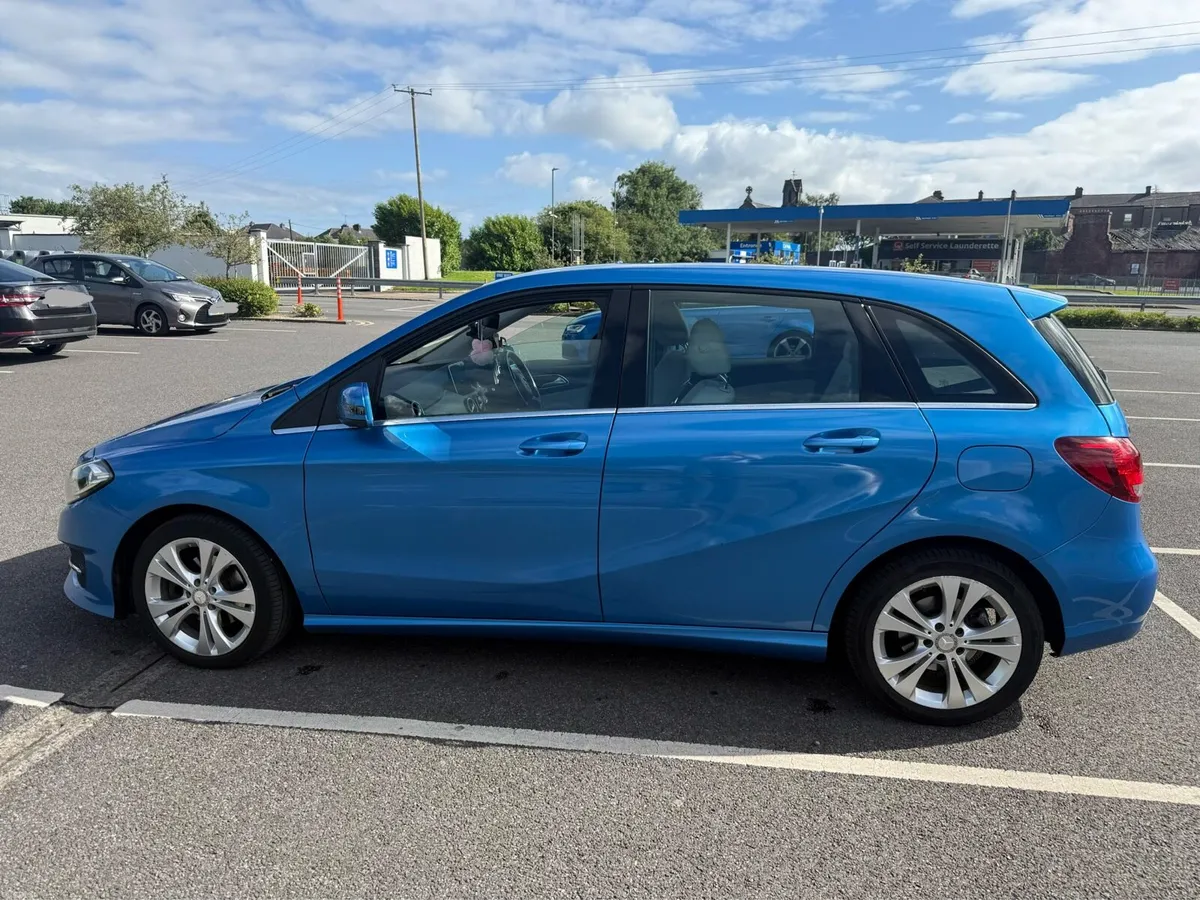 Mercedes B-class 2016 B200D Sport - Image 3