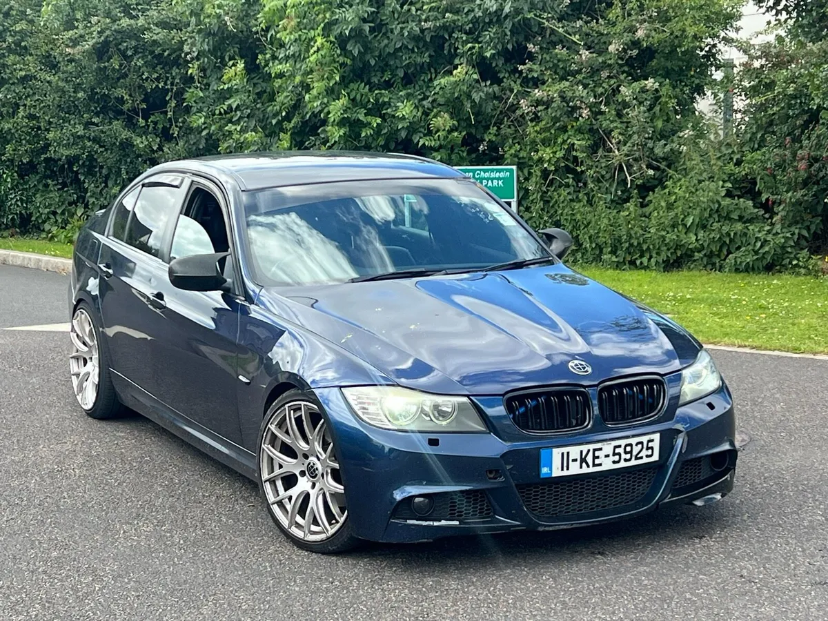 Bmw 320D tax 08/26 manual - Image 2