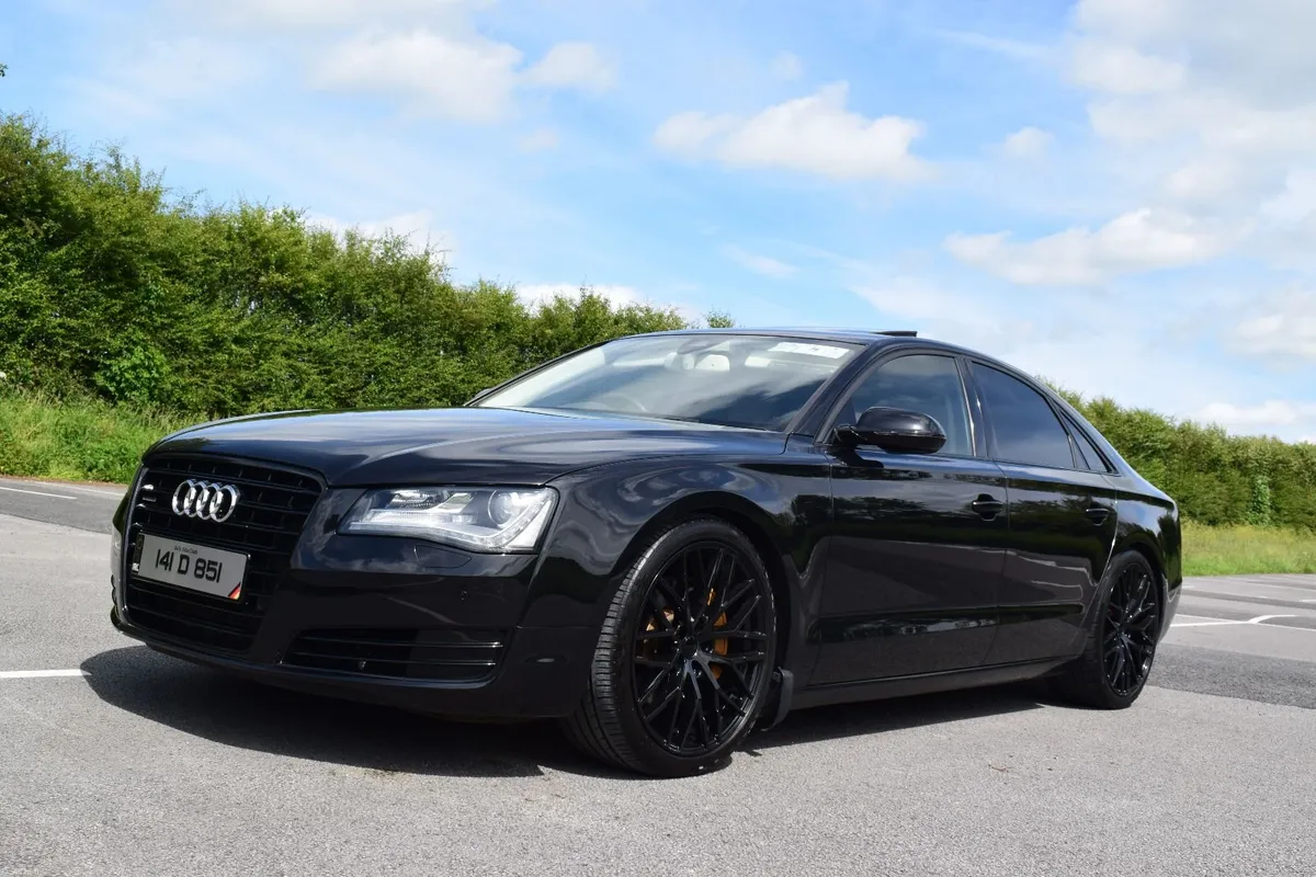 Audi A8 2014 - Image 2