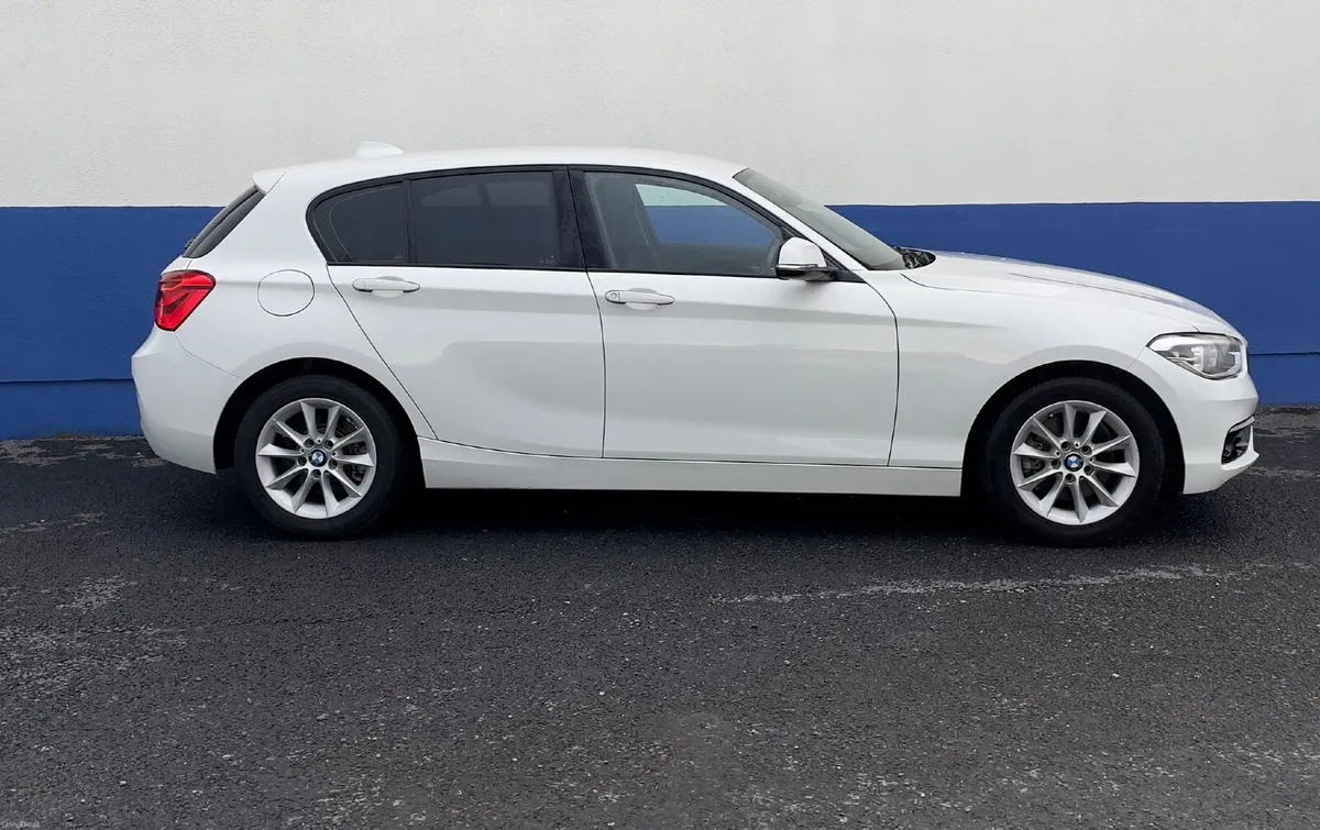 BMW 1-Series 2017 - Image 5