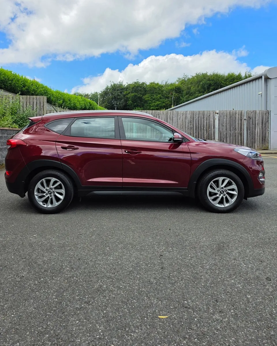 2017 Hyundai Tucson 1.7d Comfort Plus, LOW MILES - Image 4