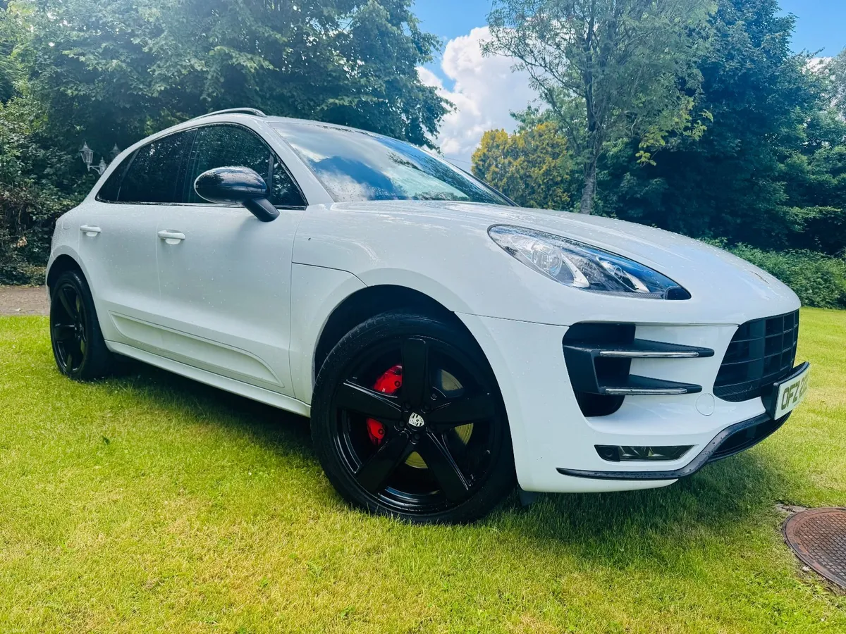 Porsche Macan TURBO  STUNNING UBER FAST SUV NI - Image 1