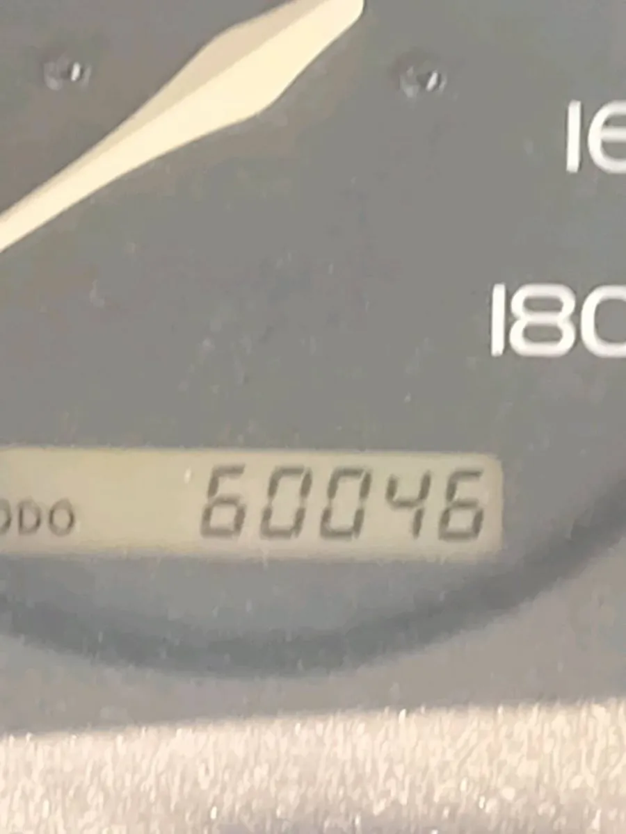 Nissan micra 01 automatic low milage - Image 4