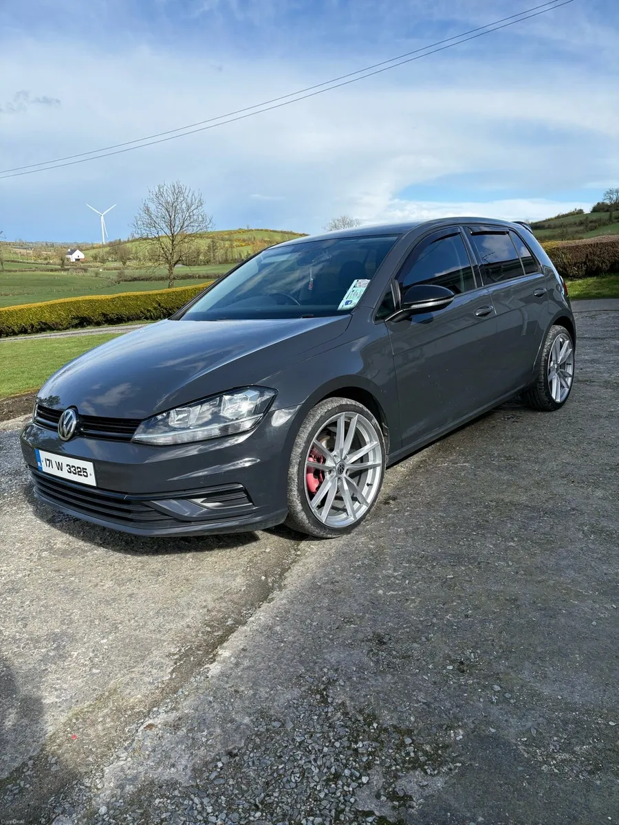 Volkswagen Golf 2017 - Image 1