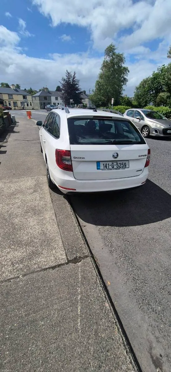 Skoda Superb - Image 2