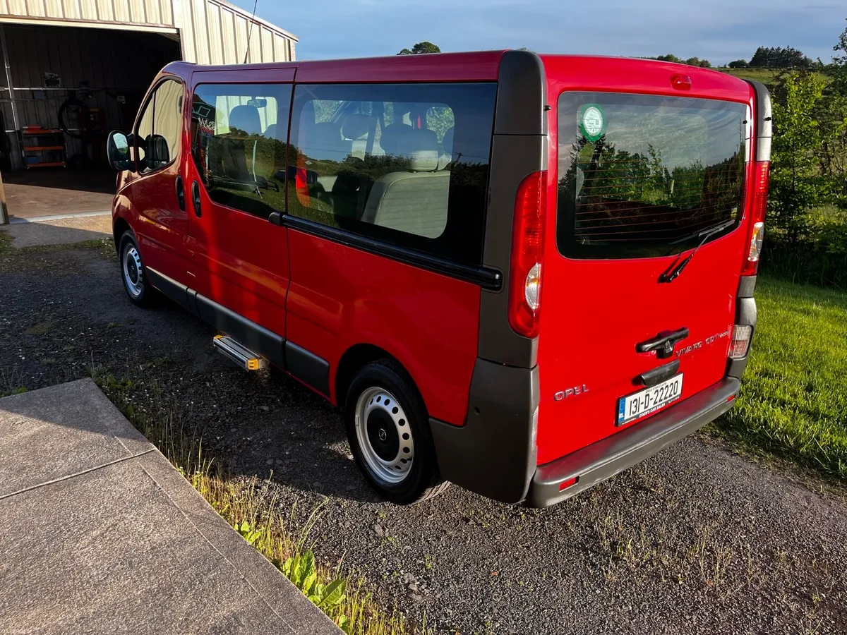 Opel Vivaro - Image 4