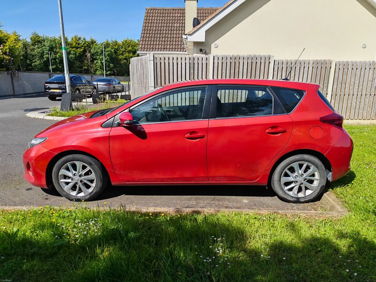 Toyota Auris 2015 1.4 Diesel NCT 27 - Image 2