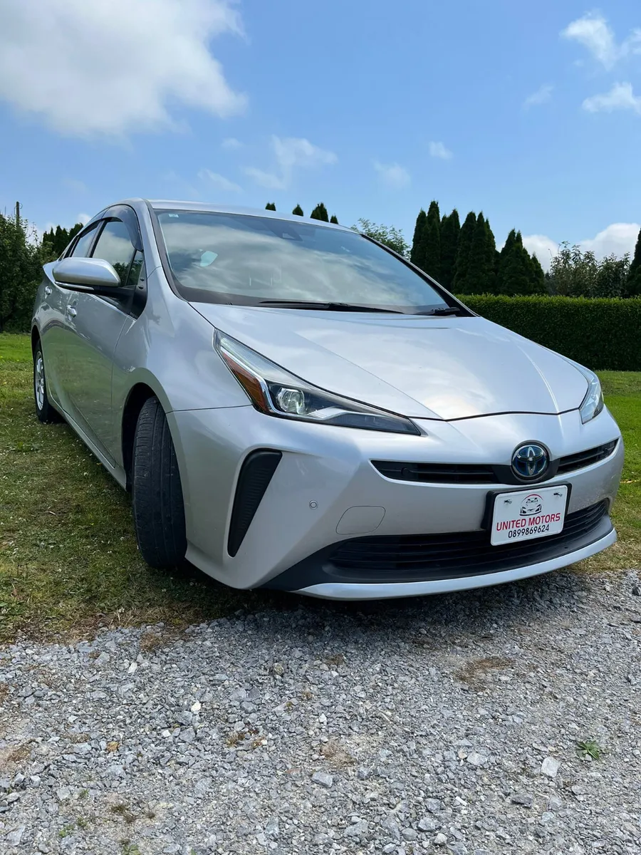 Toyota Prius 1.8 Self Hybrid charging 2021 - Image 2