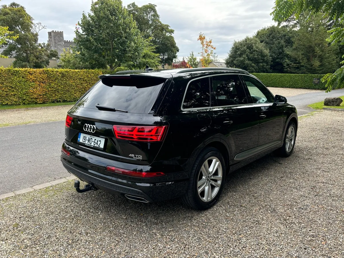 Car - Image 5