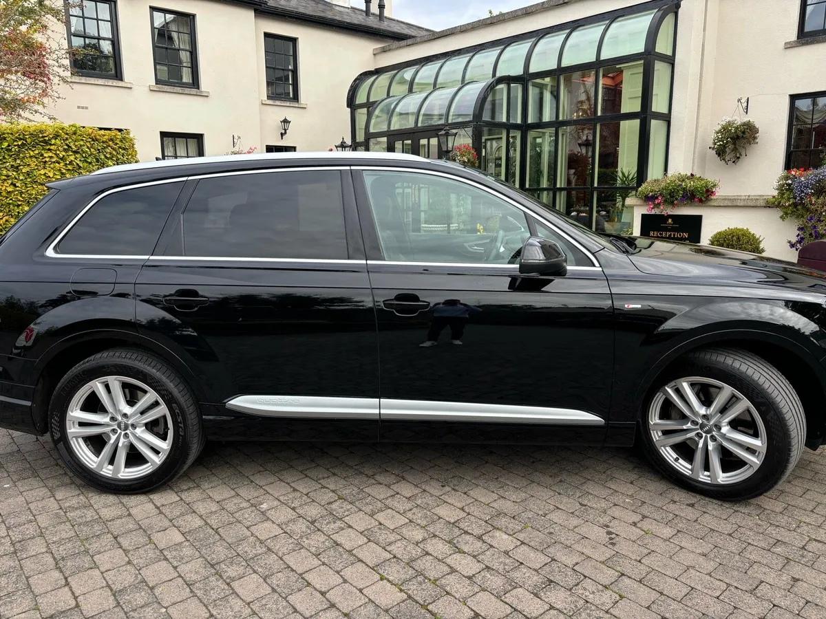 Car - Image 3