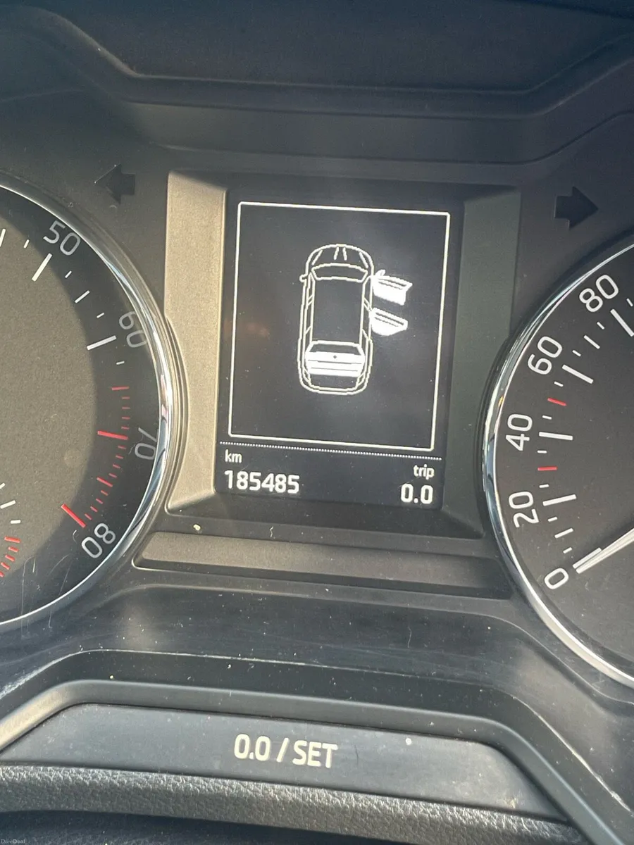 Skoda Octavia Combi - Image 5
