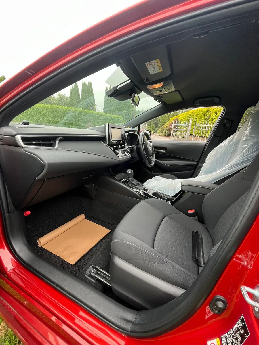 2018 Toyota Corolla 1.2 Petrol Sports Hathback - Image 4