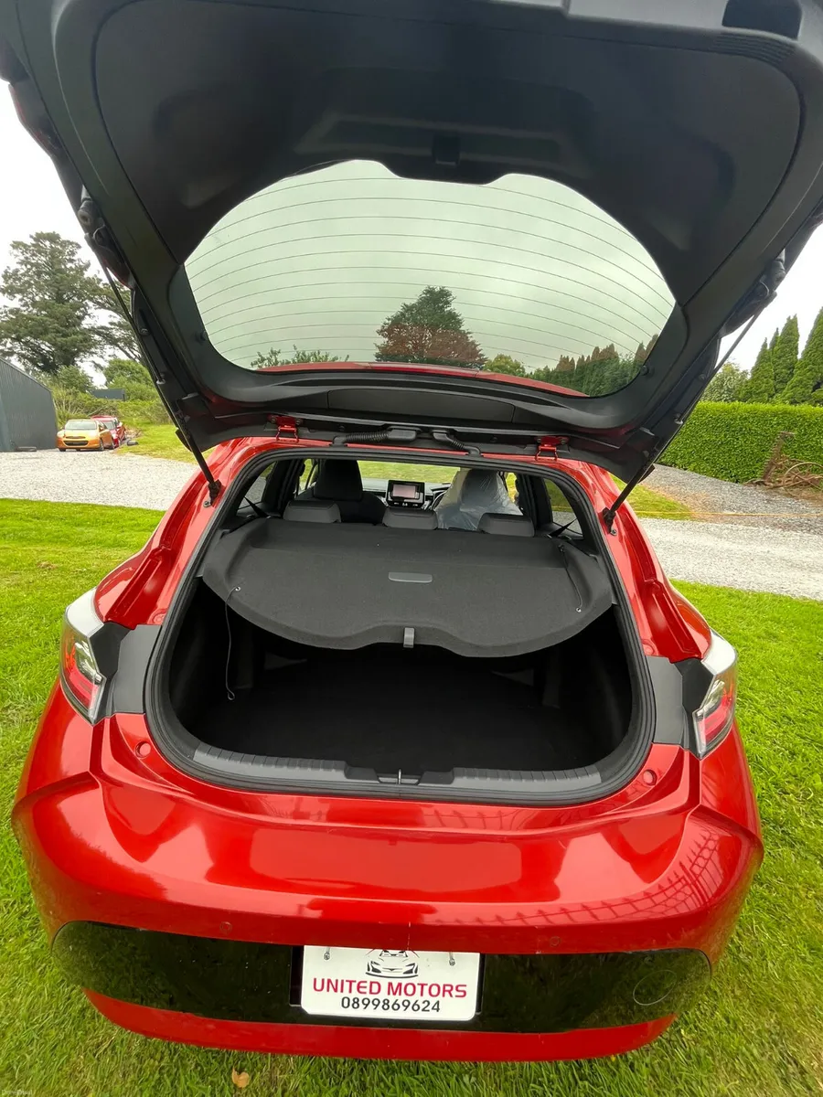 2018 Toyota Corolla 1.2 Petrol Sports Hathback - Image 2