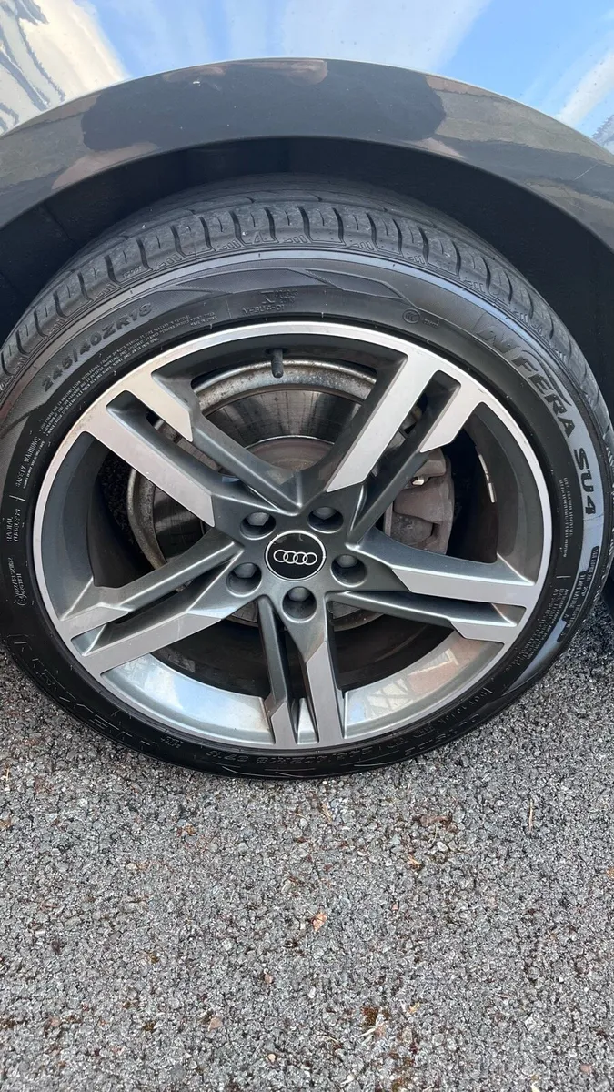 Audi A4 35 TDI SE with comfort pack - Image 4