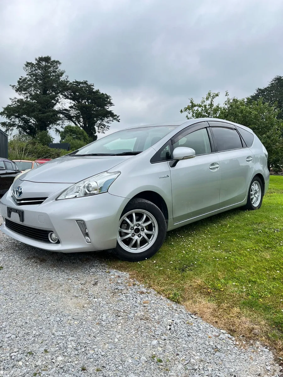 Toyota Prius Alpha 7 Seater1.8  Hybrid  For Sale - Image 3