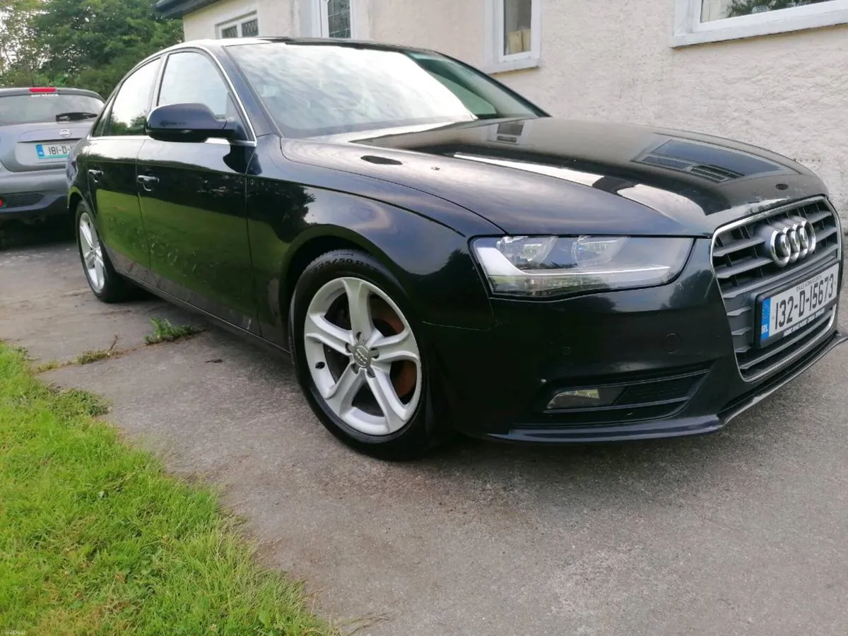 132 Audi A4 Black - Image 6