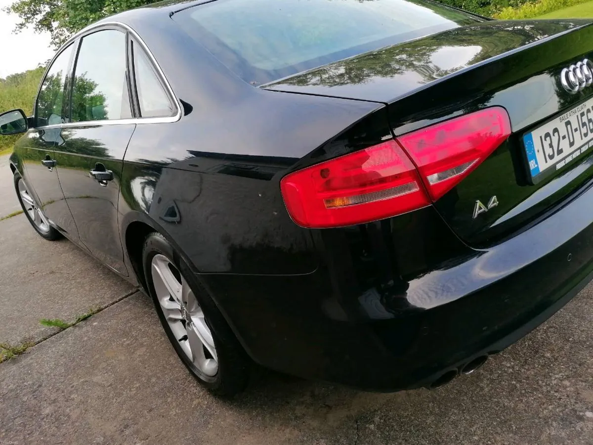 132 Audi A4 Black - Image 3