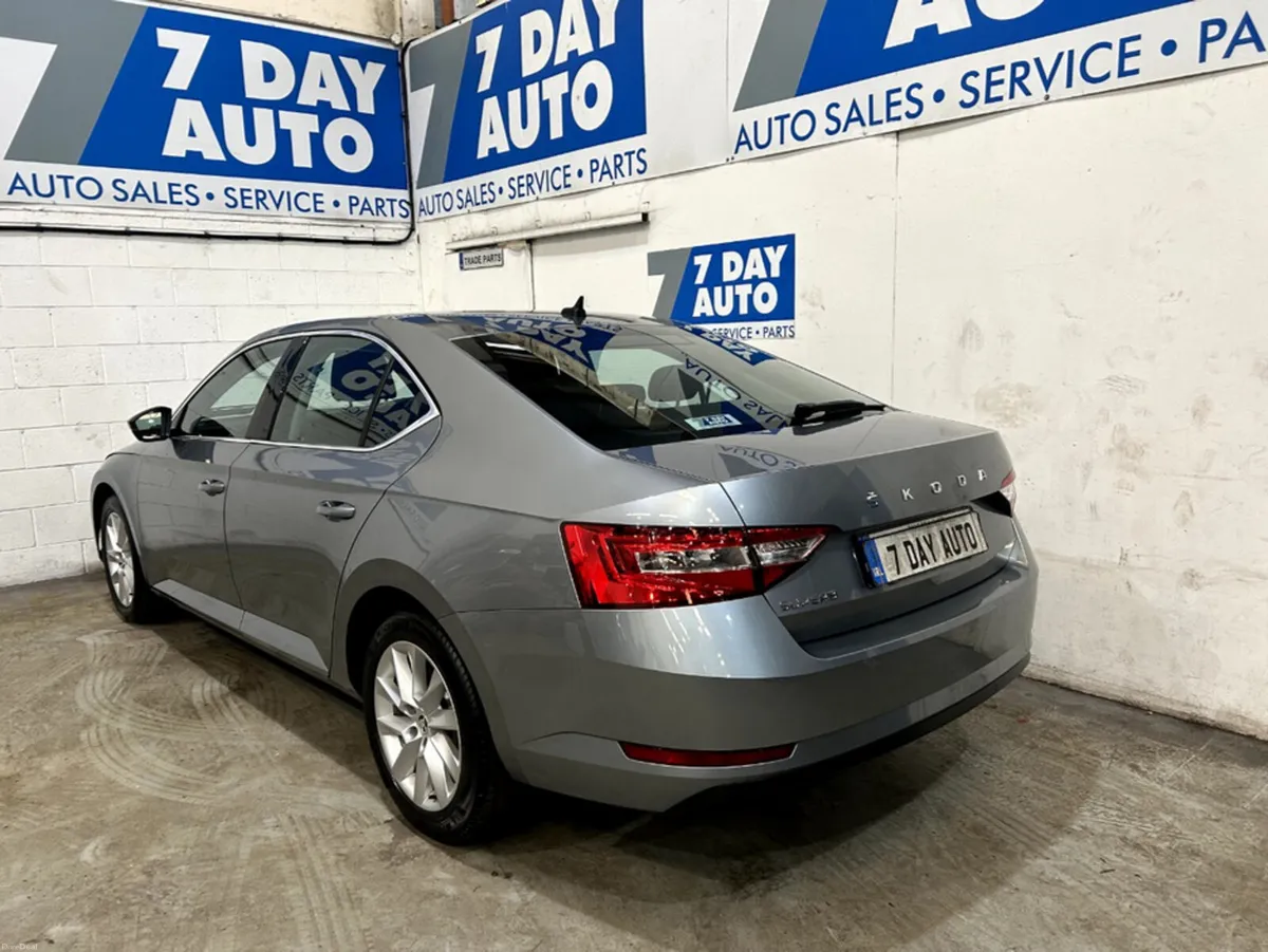 Skoda Superb AMBITION 2.0 TDI 150HP 4DR - Image 5