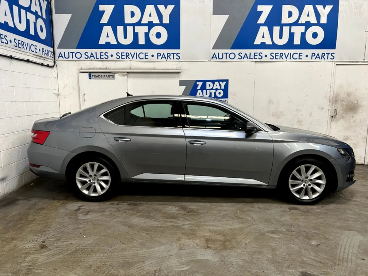Skoda Superb AMBITION 2.0 TDI 150HP 4DR - Image 3