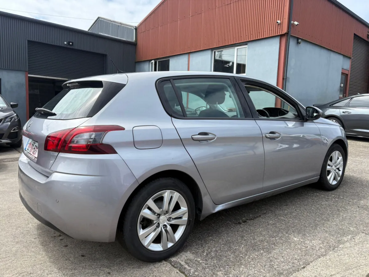 Peugeot 308 B6 ACTIVE 1.2 110 6.2 4DR - Image 4