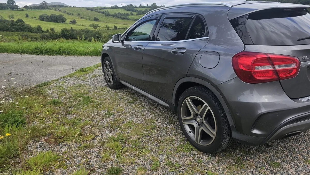 Mercedes Benz - Image 4