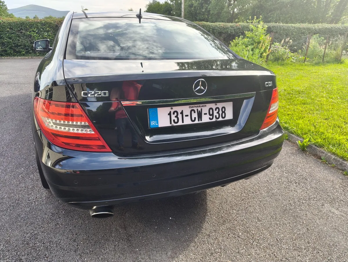 Mercedes-Benz C-Class Coupe 2013 - Image 2