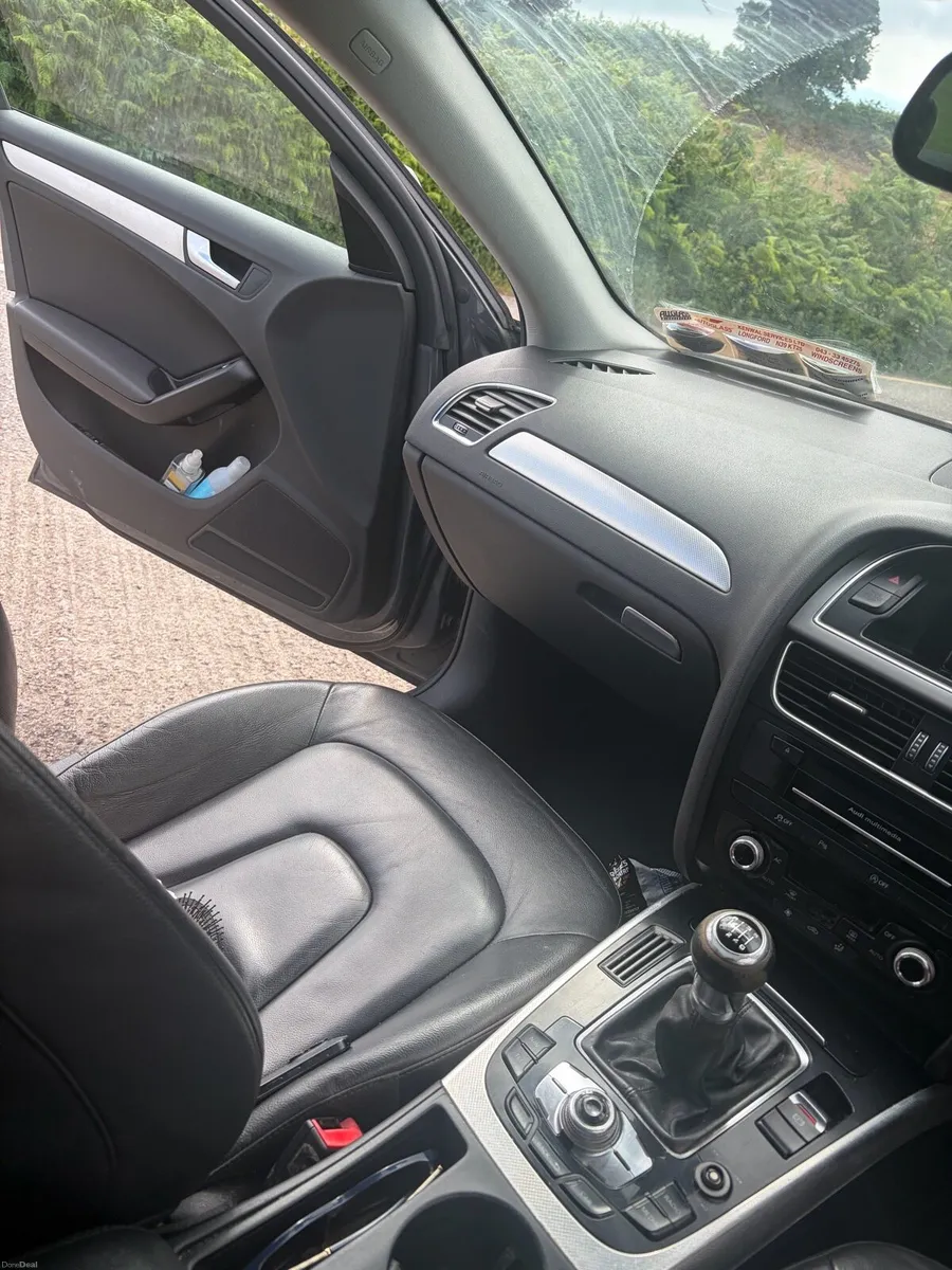 Grey Audi A4 SE - Image 3