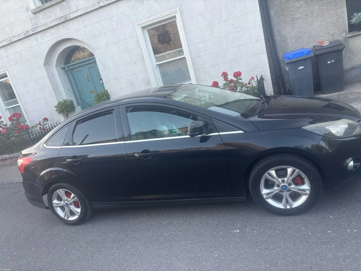 Ford focus saloon 1.6 diesel - Image 3