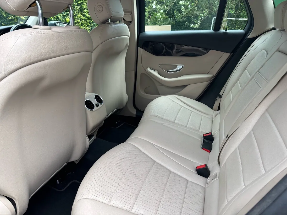 Mercedes Benz GLC - Image 5
