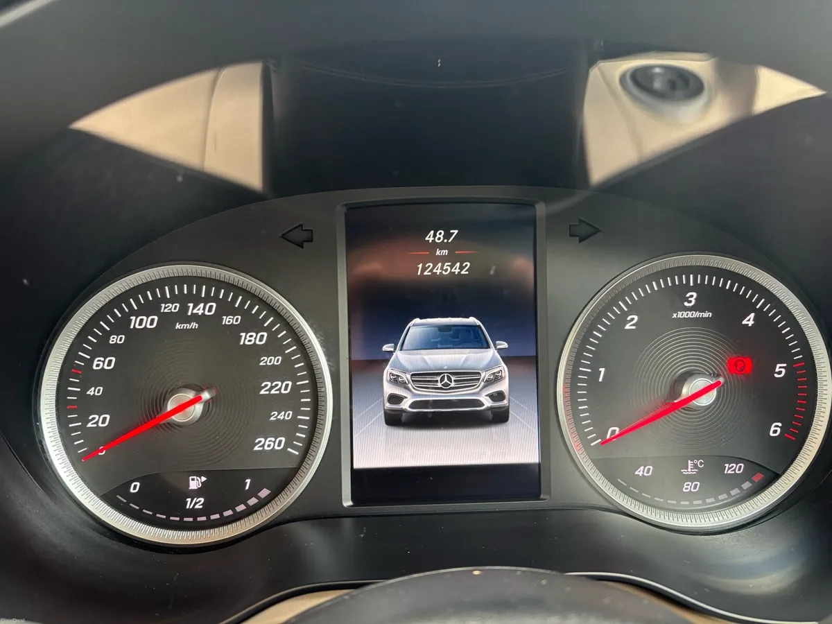 Mercedes Benz GLC - Image 6