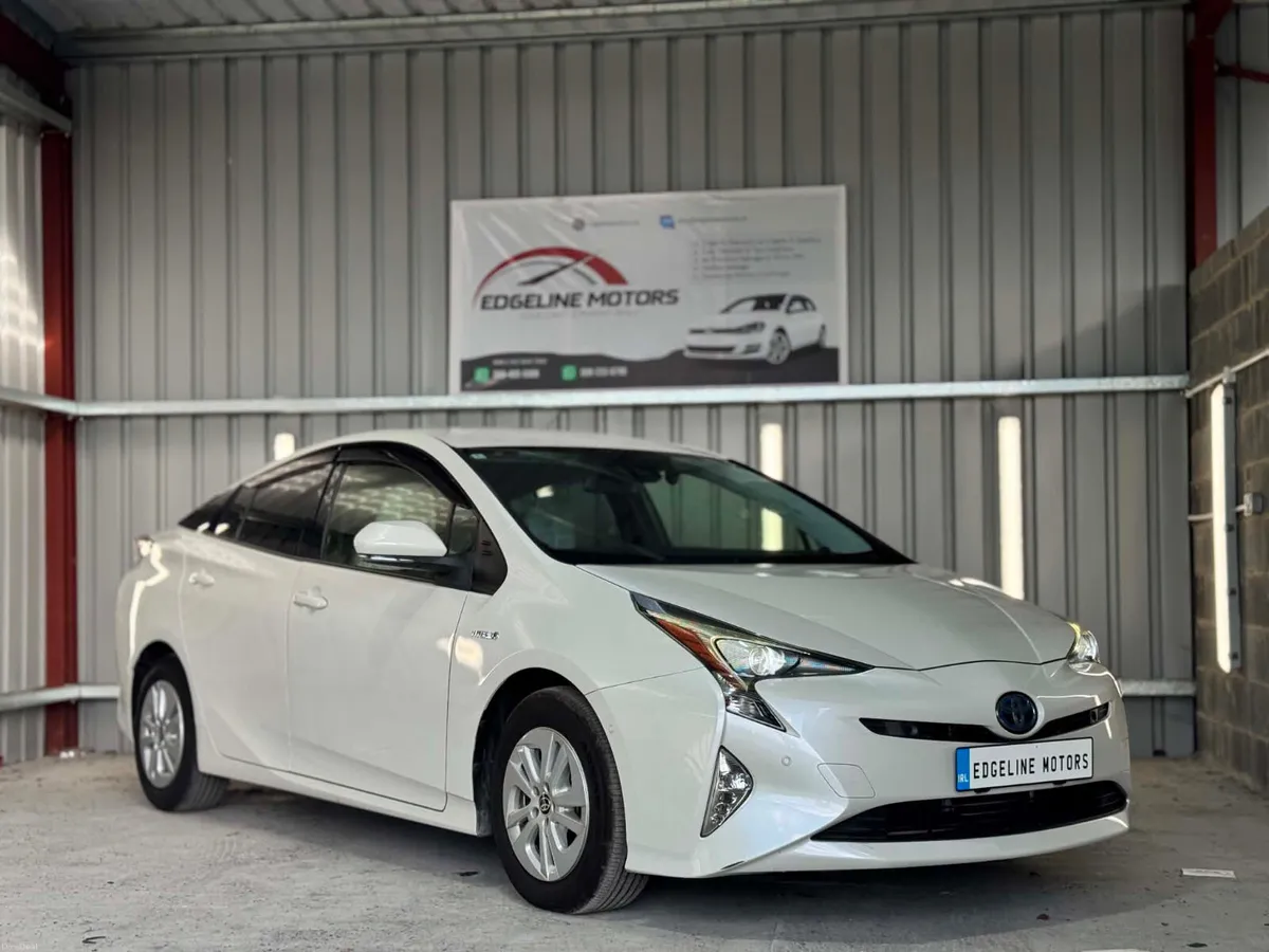2018 Toyota Prius 1.8 Hybrid Automatic-perfect car - Image 3