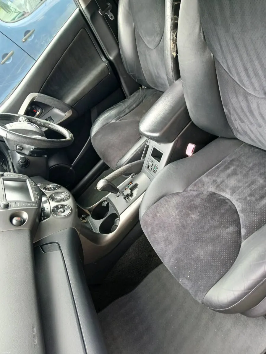 Toyota rav4 - Image 5