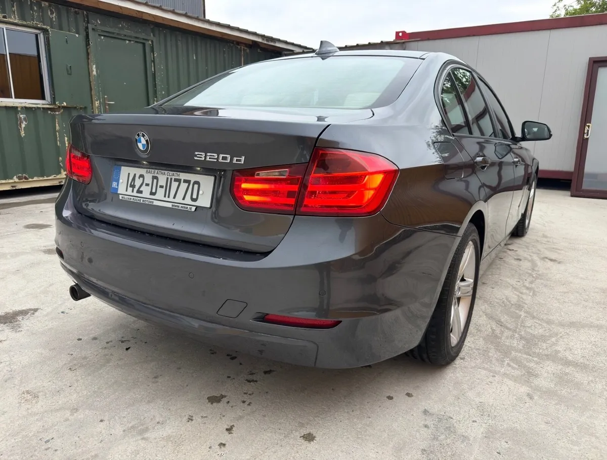 BMW 3-Series 2014 - Image 3
