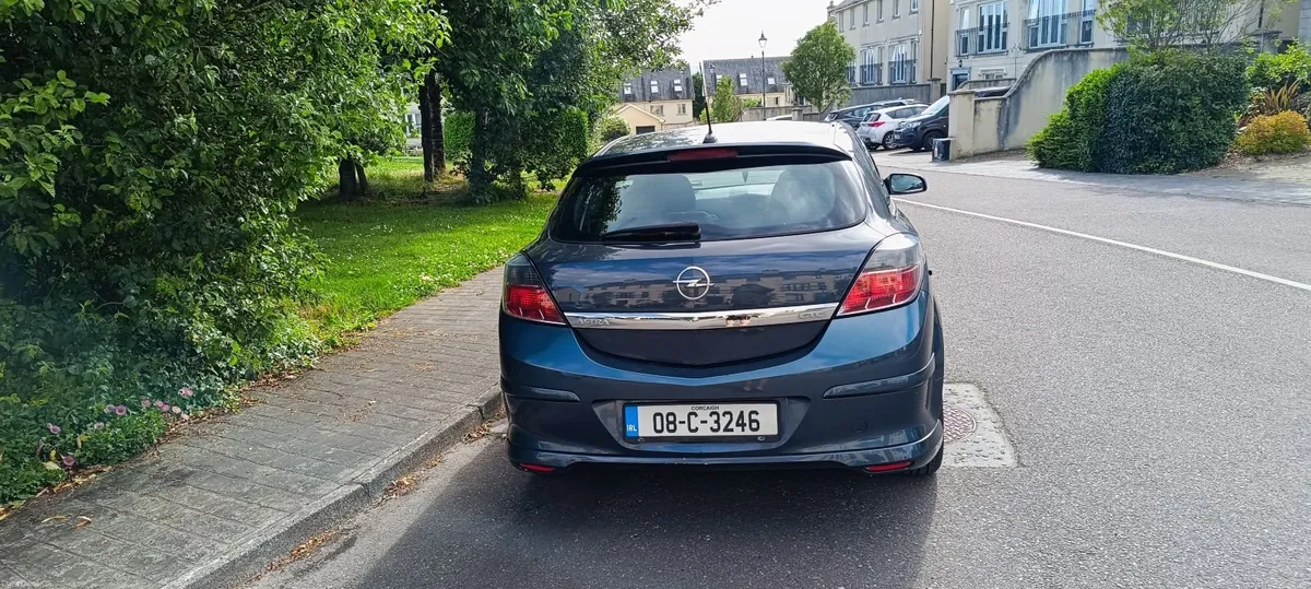 Opel Astra 2008 - Image 4