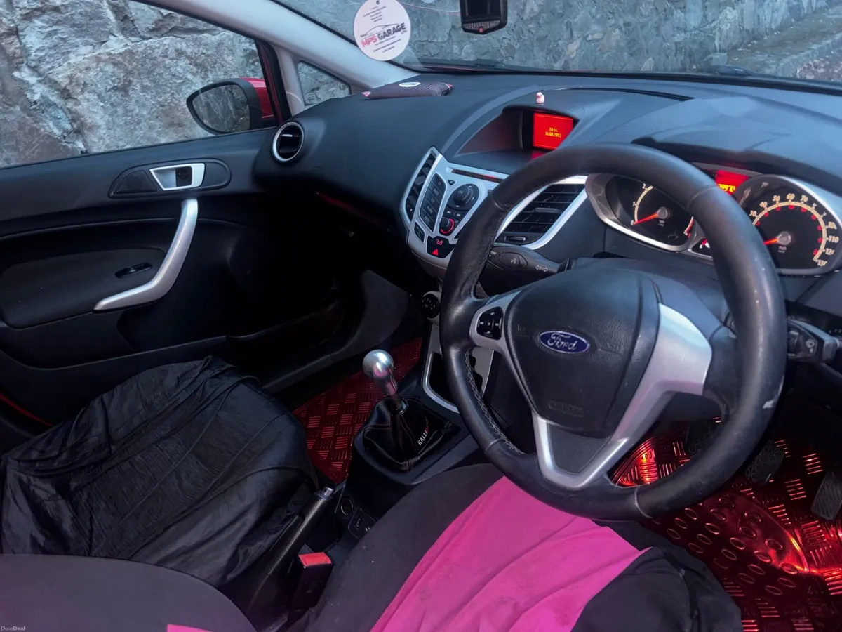 Ford Fiesta - Image 2
