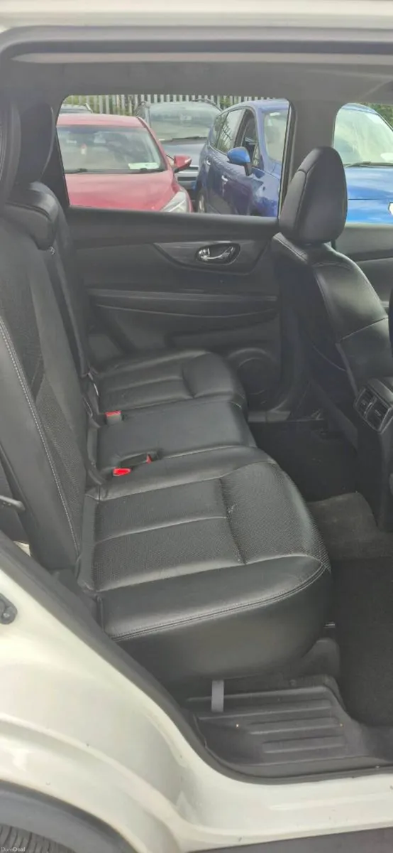 Nissan X-Trail 2016 - Automatic,  Diesel - Image 3