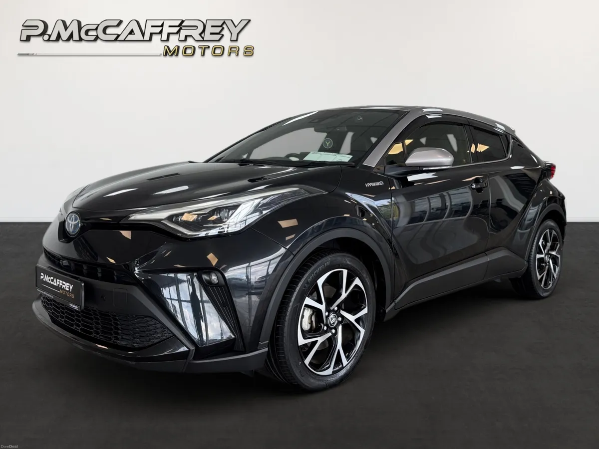 2020 Toyota C-HR Luna Sport Leather Reversing Came - Image 1