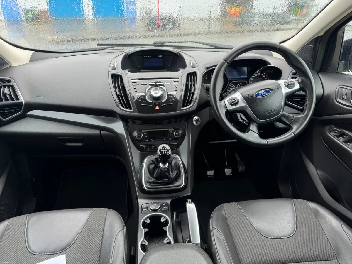 Ford Kuga 2015 titanium model - Image 3