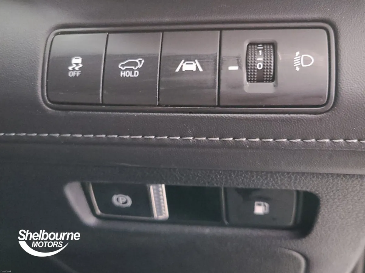 Hyundai Santa Fe 1.6 TGDi Plug-in Hybrid Premium 5 - Image 5