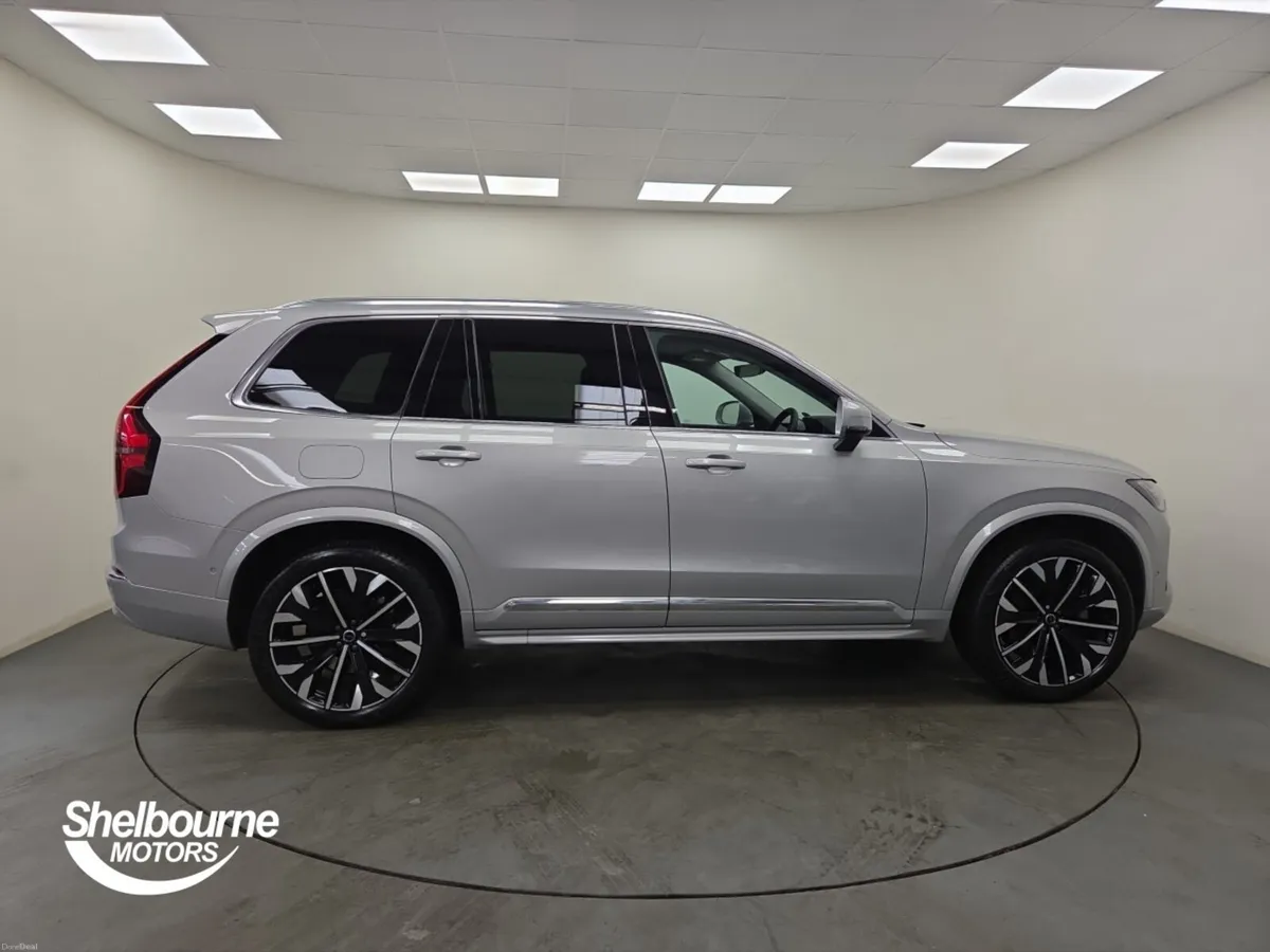 Volvo XC90 B5 CORE AWD - Image 3