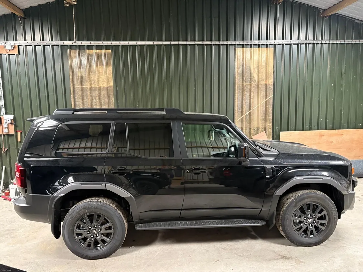 Toyota Landcruiser prado - Image 3