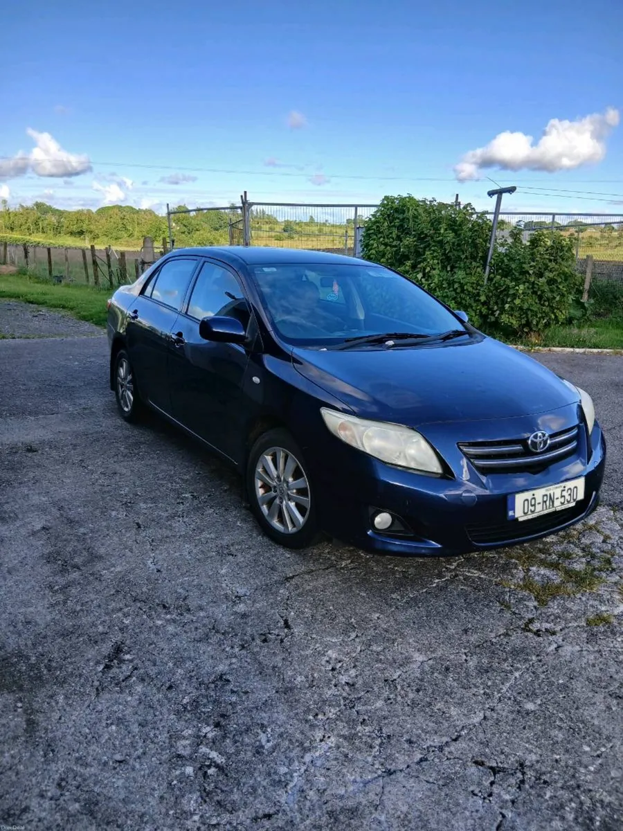 Toyota corolla - Image 1