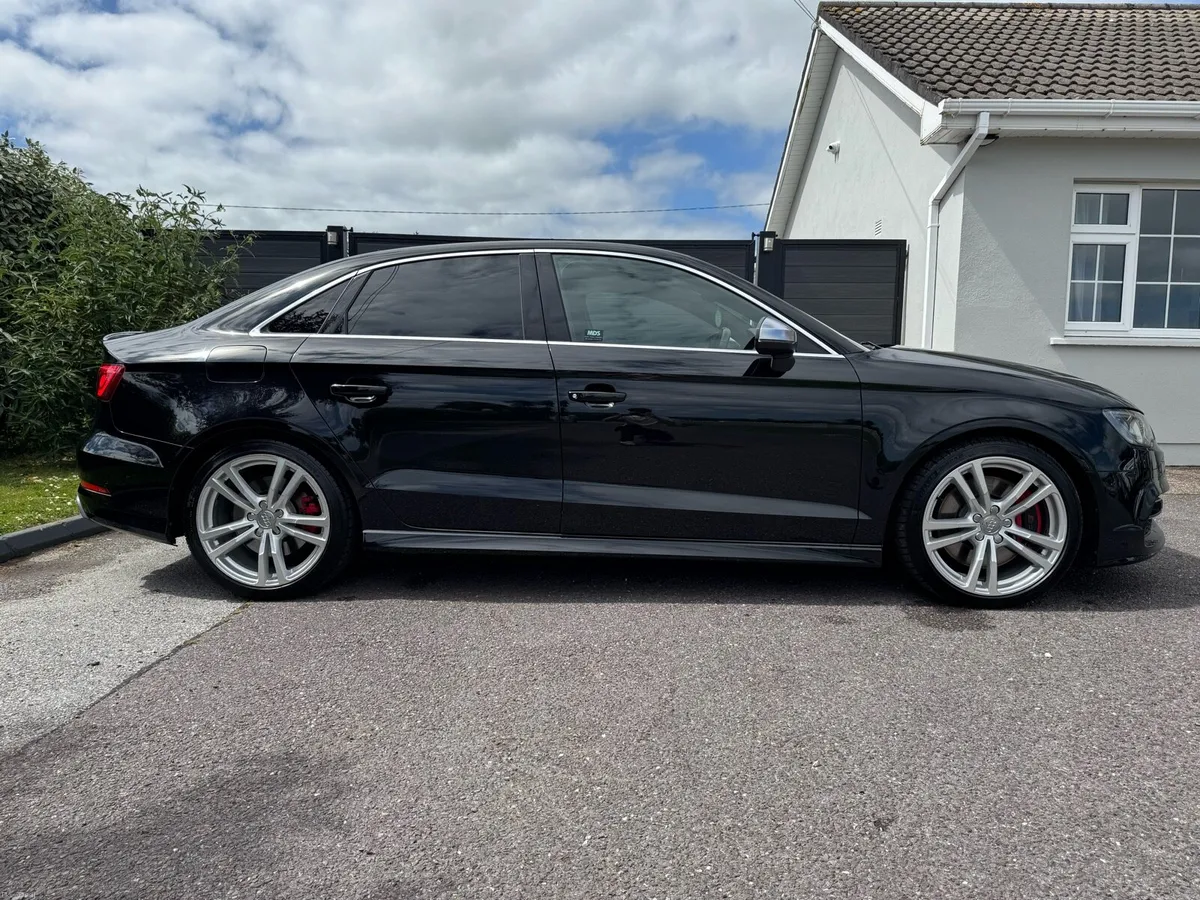 Audi S3 Saloon Quattro B&O - Image 3