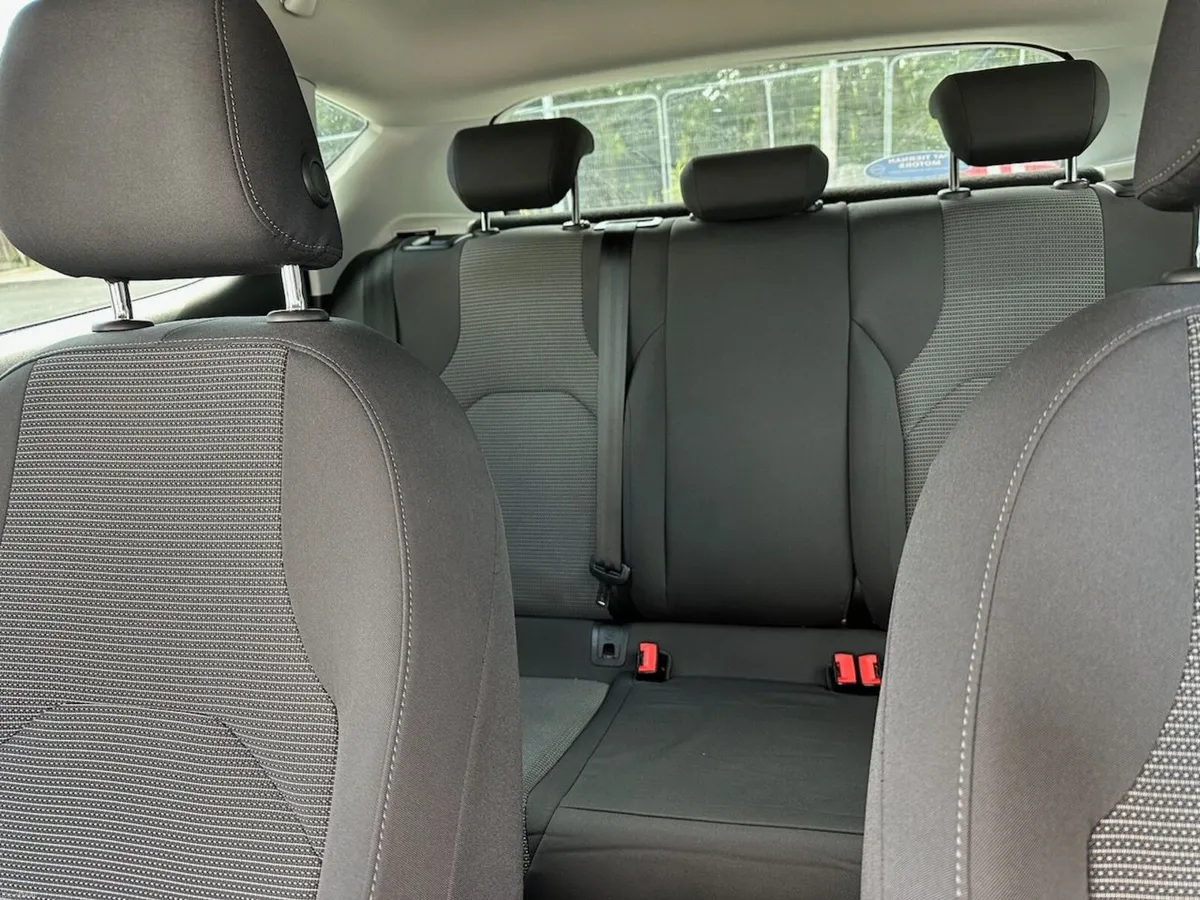 Red SEAT Leon  – Good Condition & Long NCT - Image 6