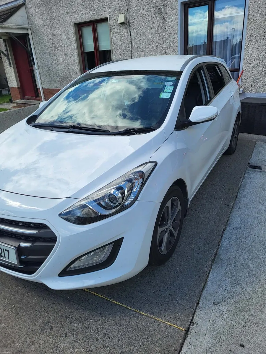 Car - Image 2